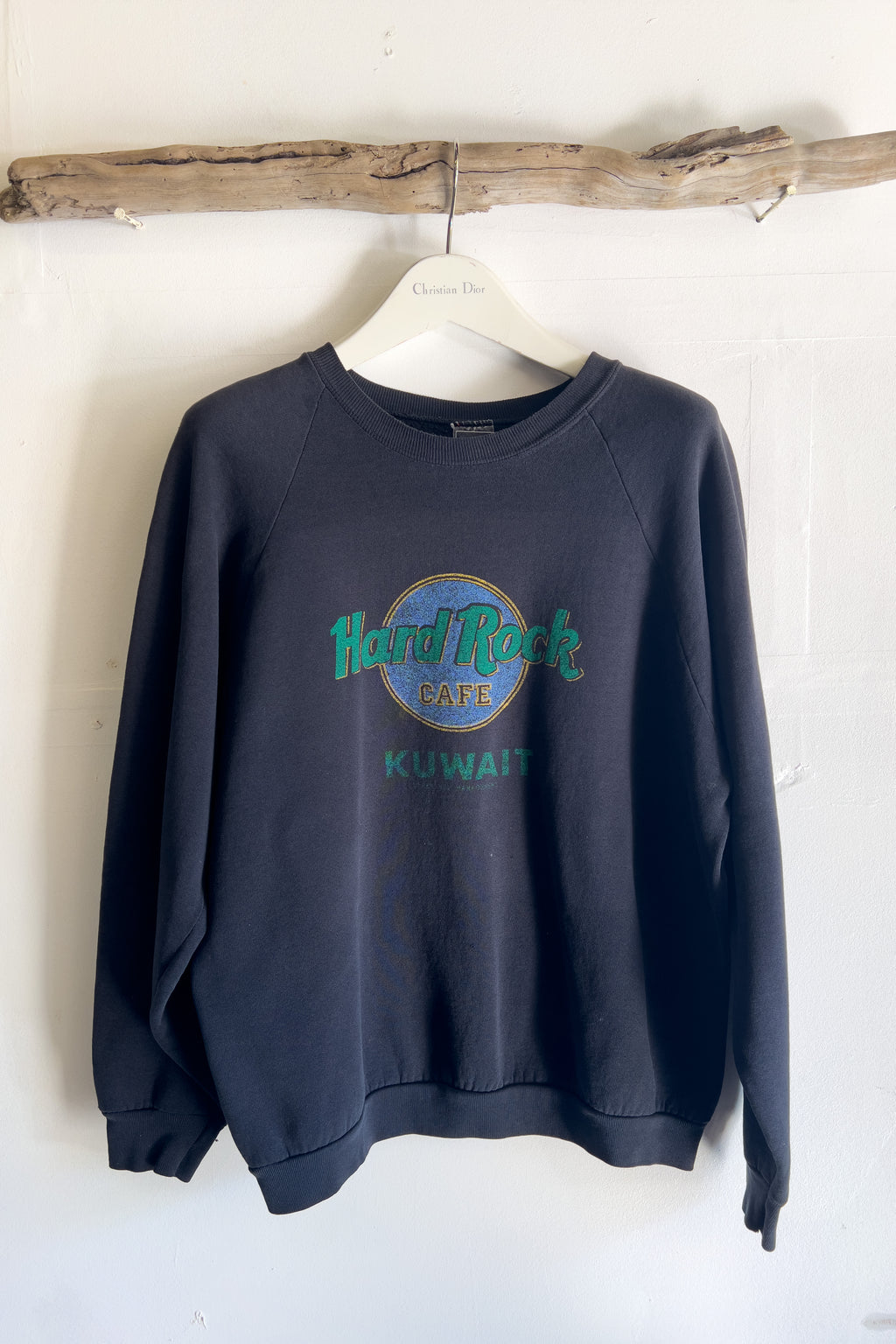 VINTAGE HARD ROCK KUWAIT SWEATSHIRT